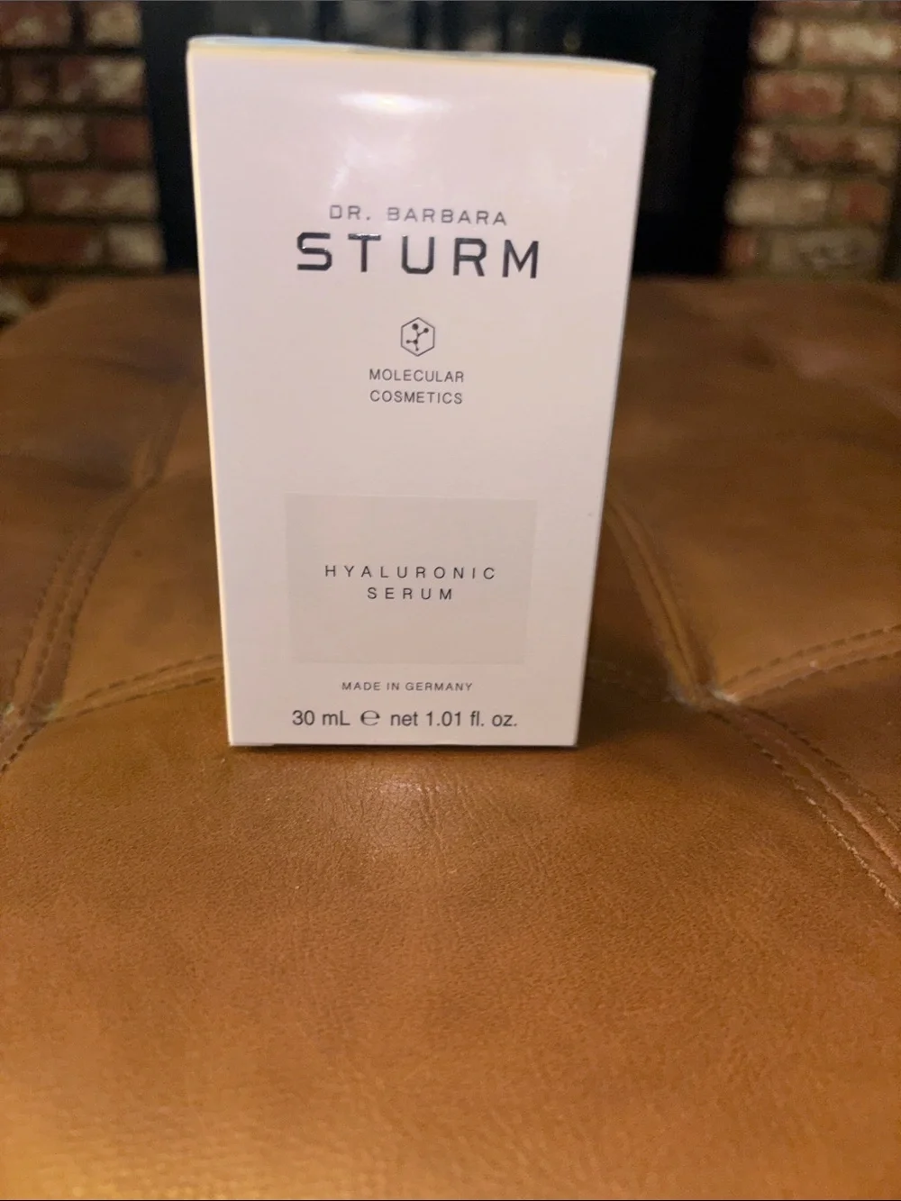Dr. Barbara Sturm Hyaluronic Serum — White